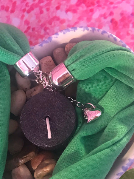 Short Green Scarf Necklace with pendant